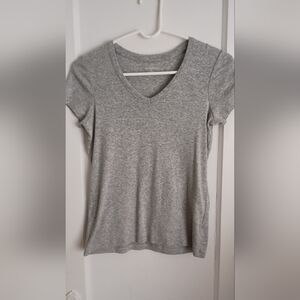Land's End vneck tee shirt Heather grey size S